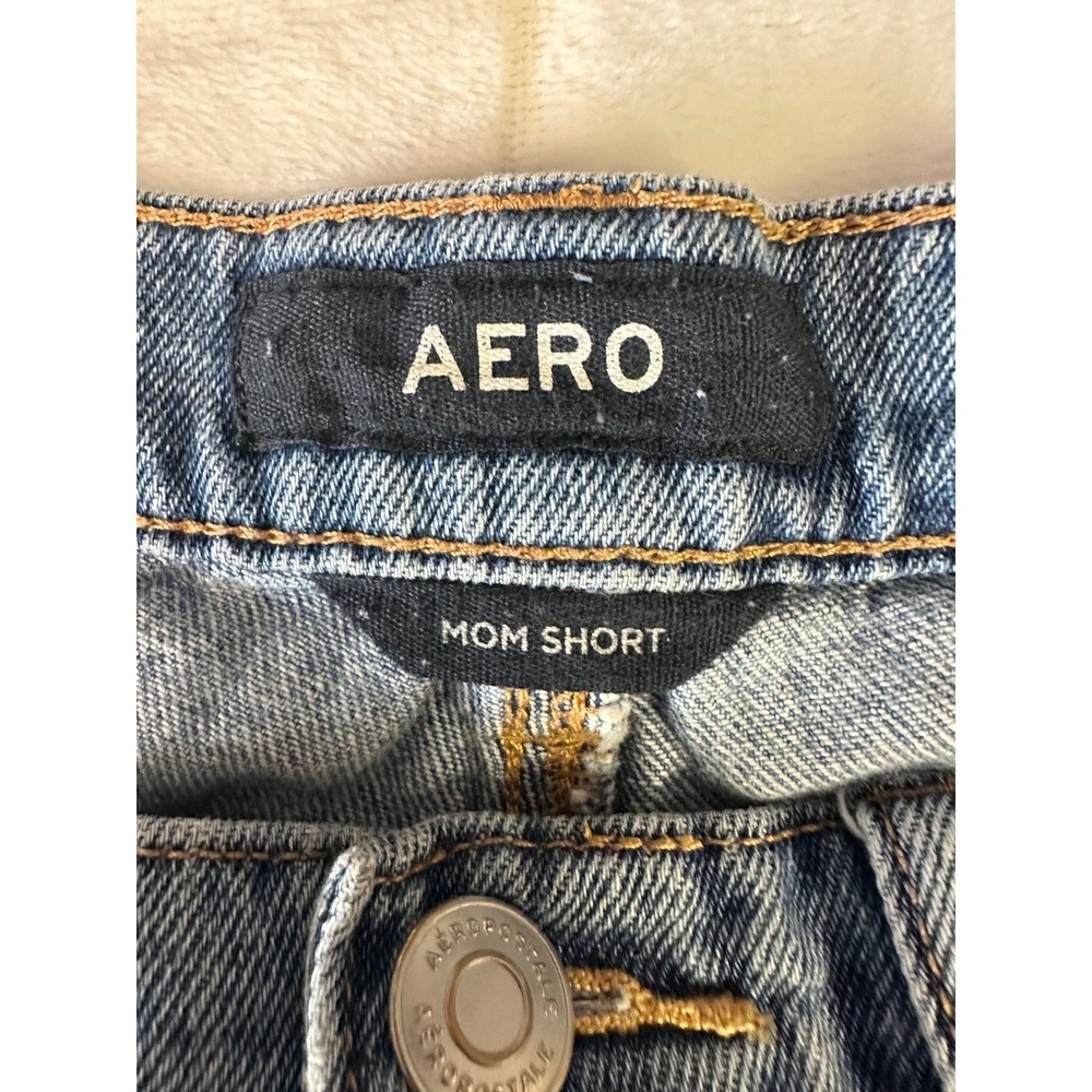 AERO Denim Mom Shorts Size 4 Distressed Rips Cuffed Casual Trendy - Picture 3 of 7